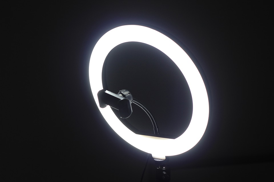 lampa pierścieniowa