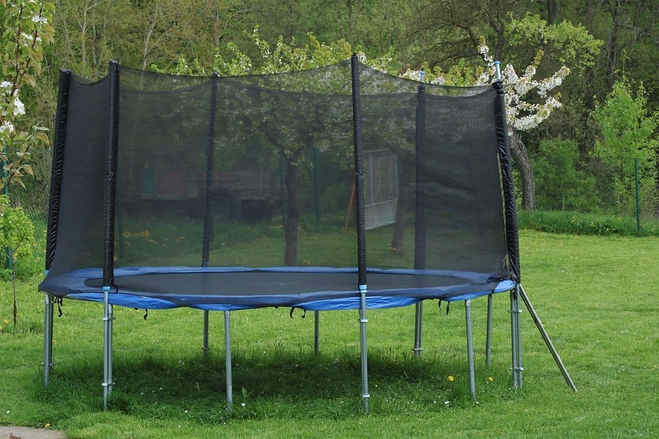 trampolina ogrodowa