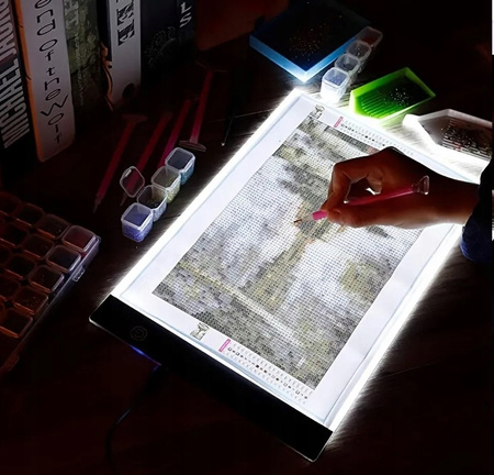 TABLICA DESKA A4 LED PODŚWIETLANA DO SZKICU PRZENOŚNA KREŚLARSKA WERSJA XL