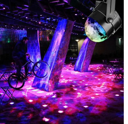 PROJEKTOR DYSKOTEKOWY KULA DISCO LED RGB + PILOT