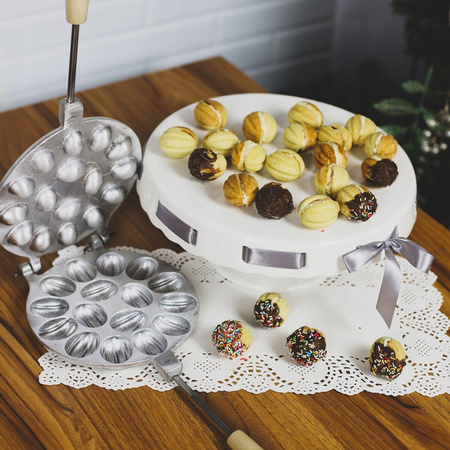 OPIEKACZ DO ORZESZKÓW 16 SZT NA KUCHENKE PATELNIA DO CIASTEK