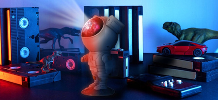 ASTRONAUTA PROJEKTOR DO POKOJU DZIECI KOSMOS RZUTNIK GWIAZD PILOT PREZENT