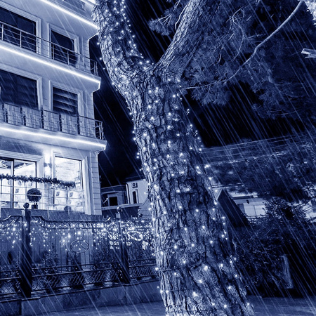 LAMPKI CHOINKOWE 100 LED 9m ZEWNĘTRZNE WEWNĘTRZNE ŚWIĄTECZNE BIAŁE ZIMNE